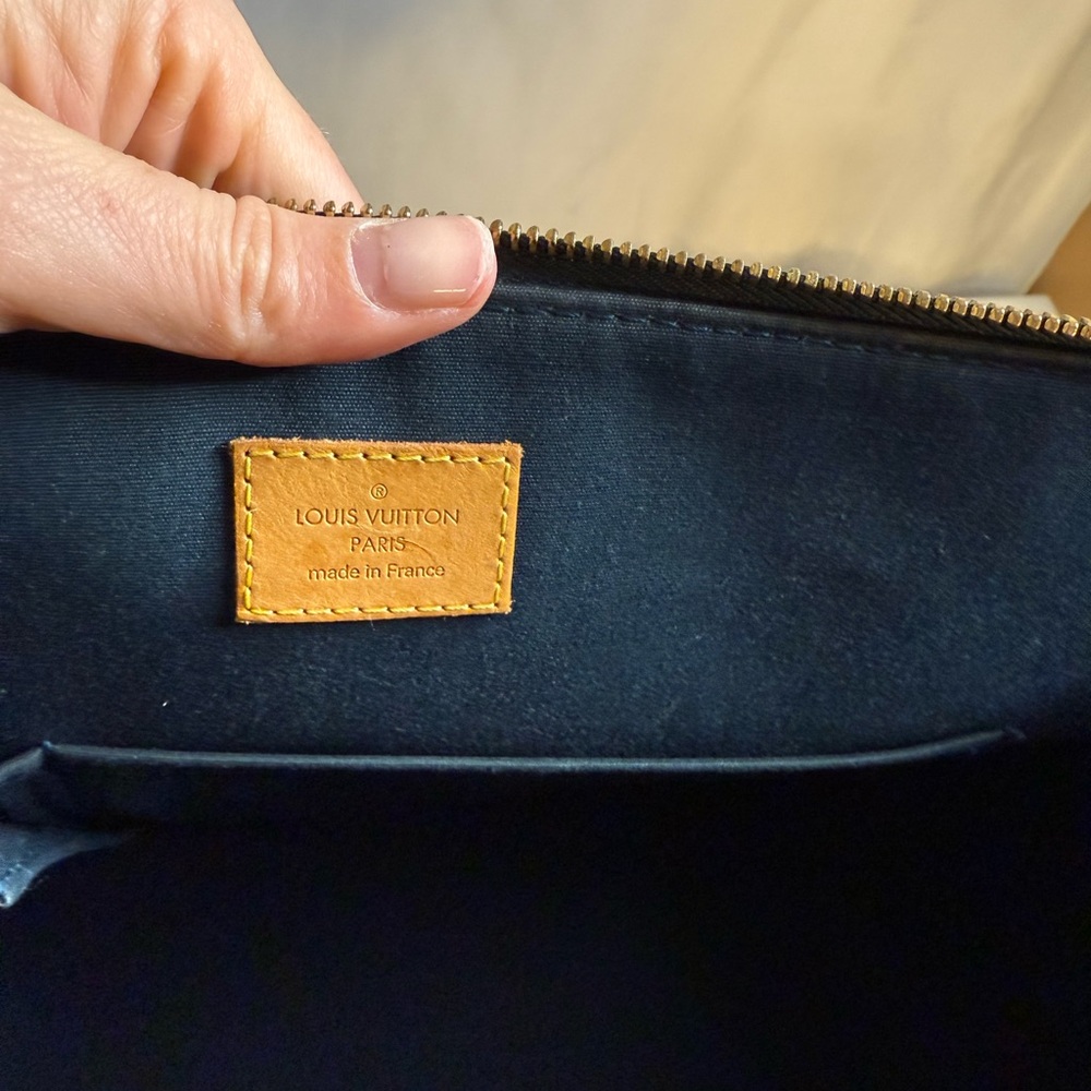 LOUIS VUITTON VERNIS BELLEVEU DARK GREEN BAG - Picture 11 of 14